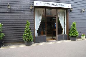 The Globe Hotel