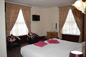 The Globe Hotel