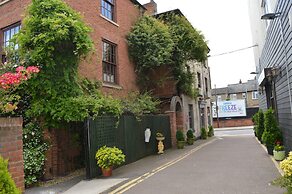 The Globe Hotel