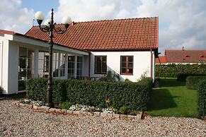 Hoby Gård Bed & Breakfast