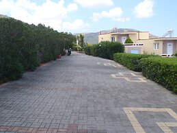 Everest Apartments