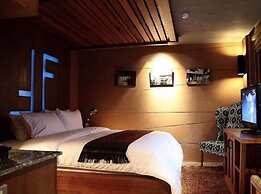The Fusion Suites