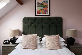 The Lamb Hindon