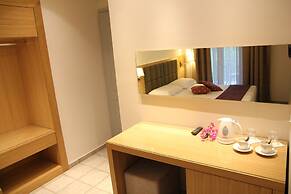 Achilles Hotel