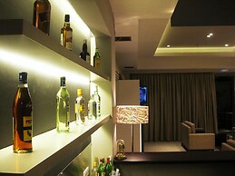 Achilles Hotel