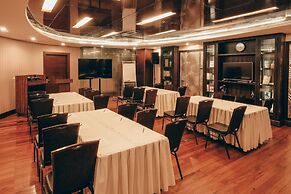 Ramada by Wyndham Manila Central