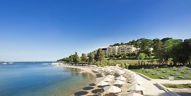 Lone Hotel by Maistra Collection