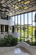 Lone Hotel by Maistra Collection