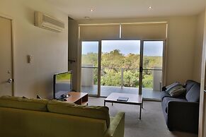 Lady Bay Resort