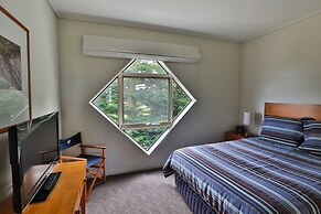 Lady Bay Resort