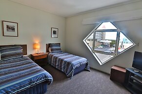 Lady Bay Resort