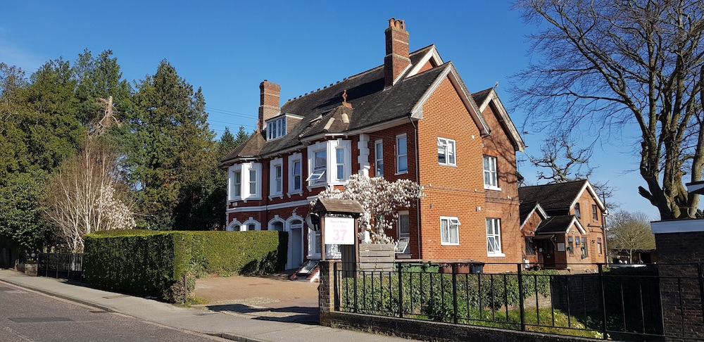 Anand Lodge