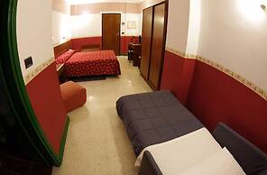 Hotel Iris Crillon