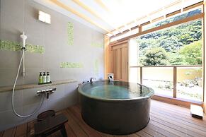 Hotel Okada