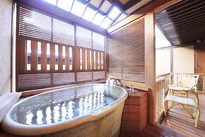 Hotel Okada