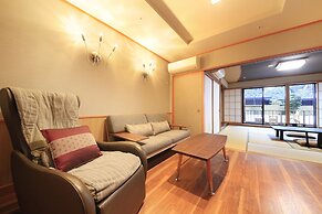Hotel Okada