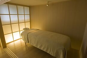 Hotel Okada