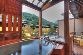 Hotel Okada