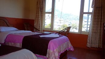 Hotel Grand Holiday