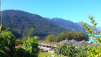 Hotel Grand Holiday