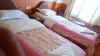 Hotel Grand Holiday