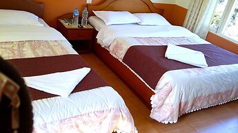Hotel Grand Holiday