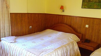 Hotel Grand Holiday