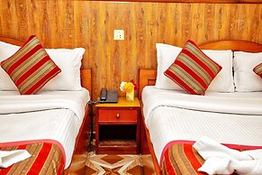 Hotel Grand Holiday