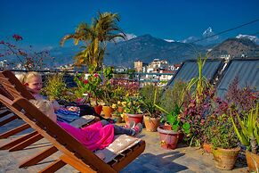 Hotel Grand Holiday