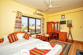 Hotel Grand Holiday