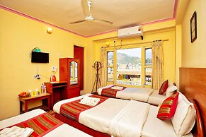 Hotel Grand Holiday
