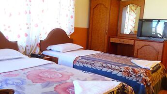 Hotel Grand Holiday