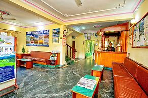Hotel Grand Holiday
