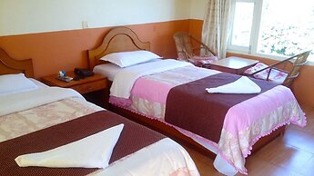 Hotel Grand Holiday