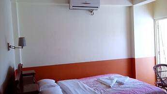 Hotel Grand Holiday
