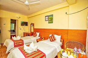 Hotel Grand Holiday