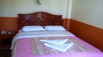 Hotel Grand Holiday