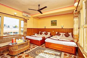 Hotel Grand Holiday