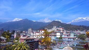 Hotel Grand Holiday