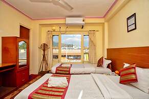 Hotel Grand Holiday