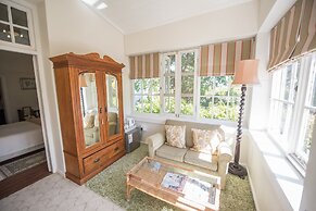 Excelsior Manor Guesthouse