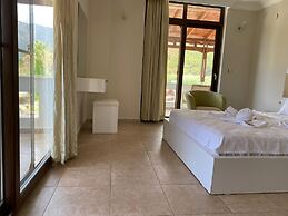 Ada Boutique Hotel
