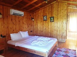 Ada Boutique Hotel