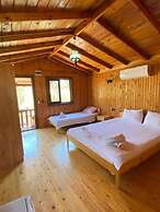Ada Boutique Hotel