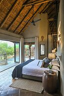 Madikwe Safari Lodge