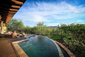Madikwe Safari Lodge