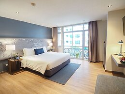 Asoke Residence Sukhumvit by UHG