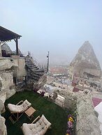 Castle Cave Hotel