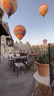 Castle Cave Hotel