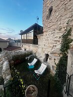 Castle Cave Hotel